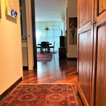 Apartamento Casa In Prato